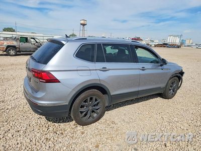 Trzecie zdjęcie samochodu z tyłu: 2024 VOLKSWAGEN TIGUAN SE VIN:3VVMB7AX9RM076179 - miniatura