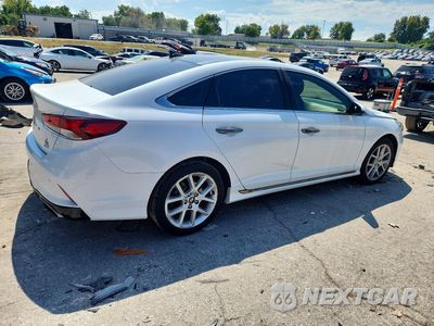 Trzecie zdjęcie samochodu z tyłu: 2018 HYUNDAI SONATA LIMITED 2.0T+ VIN:5NPE34AB9JH718977 - miniatura