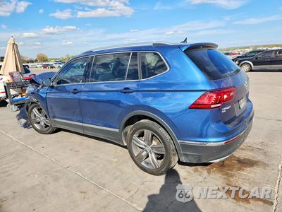 Drugie zdjęcie samochodu z przodu: 2020 VOLKSWAGEN TIGUAN SE VIN:3VV3B7AX2LM125421 - miniatura