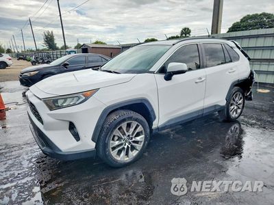 2020 TOYOTA RAV4 XLE PREMIUM 2T3C1RFV2LC042818 - główne zdjęcie licytacji z USA - miniatura