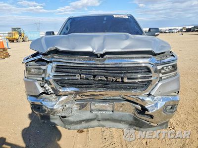 Piąte zdjęcie samochodu w środku: 2020 RAM 1500 BIG HORN/LONE STAR VIN:1C6SRFBT3LN254261 - miniatura