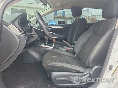 Zdjęcie 7 z 12 samochodu: 2018 NISSAN SENTRA S VIN:3N1AB7APXJY276523 - miniatura