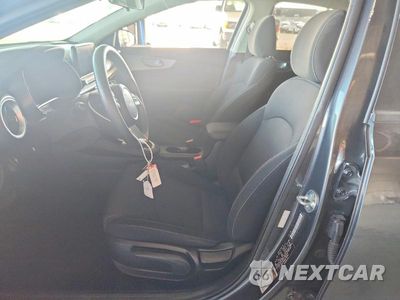 Zdjęcie 7 z 13 samochodu: 2024 KIA FORTE LXS VIN:3KPF24AD6RE784461 - miniatura
