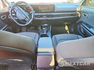 Zdjęcie 8 z 12 samochodu: 2025 KIA K4 LXS VIN:3KPFT4DE0SE040958 - miniatura