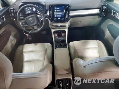 Zdjęcie 8 z 13 samochodu: 2019 VOLVO XC40 T5 MOMENTUM VIN:YV4162UK9K2126517 - miniatura