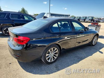 Trzecie zdjęcie samochodu z tyłu: 2017 BMW 320 XI VIN:WBA8A3C37HK692827 - miniatura