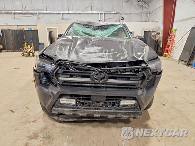 Piąte zdjęcie samochodu w środku: 2025 TOYOTA TACOMA SR5 VIN:3TMLB5JN1SM115043 - miniatura