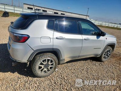 Trzecie zdjęcie samochodu z tyłu: 2024 JEEP COMPASS TRAILHAWK VIN:3C4NJDDN8RT115509 - miniatura