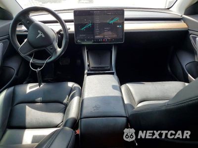 Zdjęcie 8 z 12 samochodu: 2018 TESLA MODEL 3 VIN:5YJ3E1EA8JF164198 - miniatura