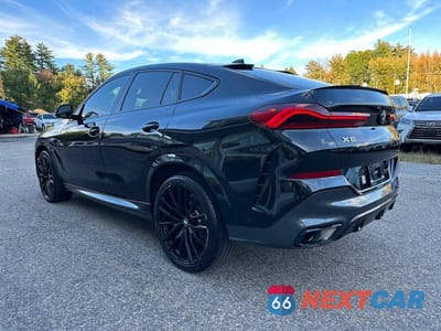 Trzecie zdjęcie samochodu z tyłu: 2021 BMW X6 XDRIVE40I VIN:5UXCY6C07M9D81286 - miniatura