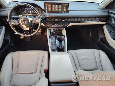 Zdjęcie 8 z 12 samochodu: 2025 HONDA ACCORD HYBRID EXL VIN:1HGCY2F67SA015400 - miniatura
