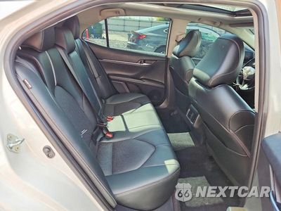 Zdjęcie 10 z 12 samochodu: 2022 TOYOTA CAMRY XSE VIN:4T1K61BK8NU063631 - miniatura