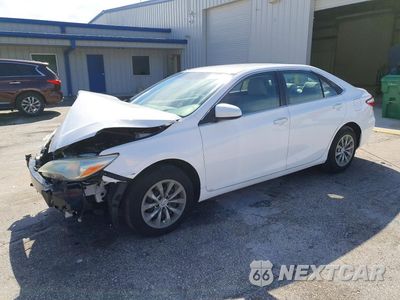 2015 TOYOTA CAMRY LE 4T1BF1FK7FU076155 - główne zdjęcie licytacji z USA - miniatura