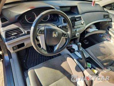 Zdjęcie 8 z 12 samochodu: 2011 HONDA ACCORD LX VIN:1HGCP2F38BA084461 - miniatura