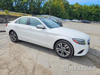 Czwarte zdjęcie samochodu z boku: 2019 MERCEDES-BENZ C 300 4MATIC VIN:WDDWF8EB8KR483291 - miniatura