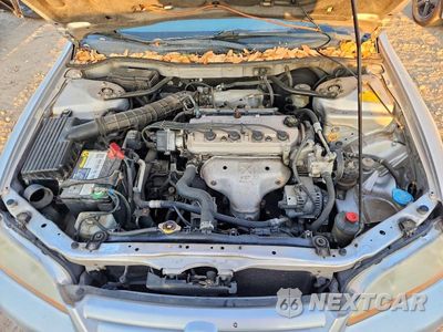 Zdjęcie 11 z 12 samochodu: 2001 HONDA ACCORD VALUE VIN:1HGCF86661A046578 - miniatura