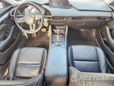 Zdjęcie 8 z 13 samochodu: 2019 MAZDA 3 SELECT VIN:JM1BPBAM2K1147015 - miniatura