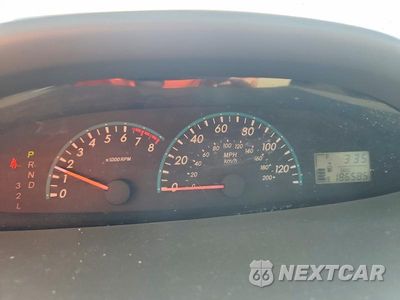 Zdjęcie 9 z 13 samochodu: 2010 TOYOTA YARIS BASE VIN:JTDBT4K34A1356591 - miniatura