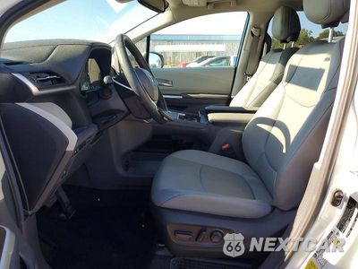 Zdjęcie 7 z 13 samochodu: 2024 TOYOTA SIENNA XLE 7-PASSENGER VIN:5TDJSKFC0RS129331 - miniatura