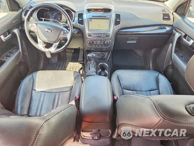 Zdjęcie 8 z 13 samochodu: 2014 KIA SORENTO EX VIN:5XYKUDA77EG433171 - miniatura