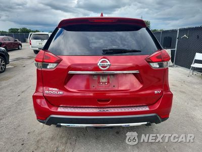 Zdjęcie 6 z 14 samochodu: 2017 NISSAN ROGUE SV VIN:JN8AT2MT7HW392340 - miniatura