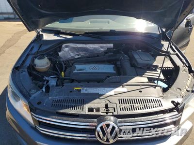 Zdjęcie 12 z 13 samochodu: 2015 VOLKSWAGEN TIGUAN S VIN:WVGAV7AX7FW611610 - miniatura