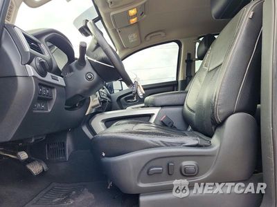 Zdjęcie 7 z 12 samochodu: 2016 NISSAN TITAN XD PRO-4X VIN:1N6BA1F40GN505973 - miniatura