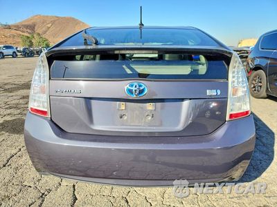 Zdjęcie 6 z 12 samochodu: 2011 TOYOTA PRIUS TWO VIN:JTDKN3DU3B5325692 - miniatura