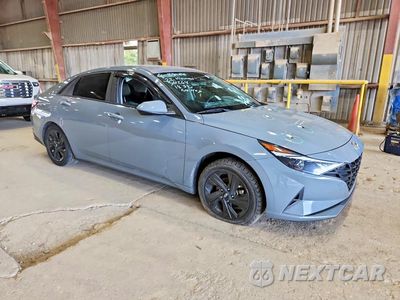 Czwarte zdjęcie samochodu z boku: 2022 HYUNDAI ELANTRA SEL VIN:KMHLM4AG6NU361264 - miniatura