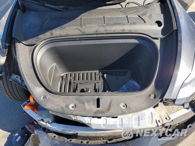 Zdjęcie 11 z 12 samochodu: 2025 TESLA MODEL Y VIN:7SAYGDEE1SF282750 - miniatura