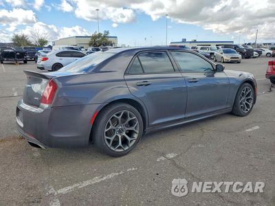 Trzecie zdjęcie samochodu z tyłu: 2015 CHRYSLER 300 S VIN:2C3CCABT9FH763063 - miniatura