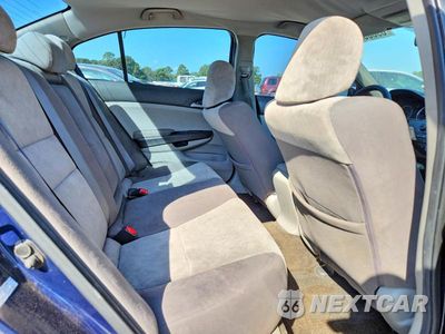 Zdjęcie 10 z 13 samochodu: 2010 HONDA ACCORD LX VIN:1HGCP2F34AA172194 - miniatura