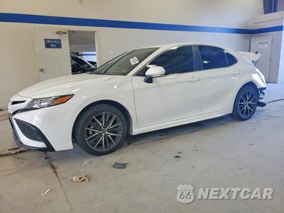 2023 TOYOTA CAMRY SE 4T1G11AK2PU820385 - główne zdjęcie licytacji z USA - miniatura