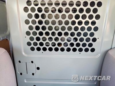 Zdjęcie 10 z 13 samochodu: 2020 NISSAN NV 2500 HD SV VIN:1N6BF0KY6LN810859 - miniatura
