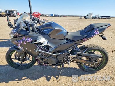 Trzecie zdjęcie samochodu z tyłu: 2023 KAWASAKI EX400 VIN:JKAEXKH17PDAP2677 - miniatura