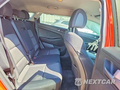 Zdjęcie 10 z 12 samochodu: 2017 HYUNDAI TUCSON SE VIN:KM8J33A42HU335565 - miniatura