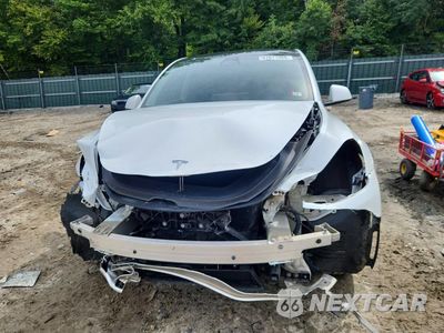 Piąte zdjęcie samochodu w środku: 2022 TESLA MODEL Y VIN:7SAYGDEE3NF401659 - miniatura
