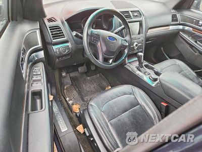Zdjęcie 8 z 13 samochodu: 2017 FORD EXPLORER LIMITED VIN:1FM5K8F89HGC98736 - miniatura