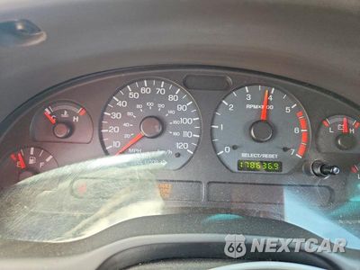 Zdjęcie 9 z 12 samochodu: 2004 FORD MUSTANG VIN:1FAFP40634F174901 - miniatura