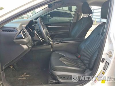 Zdjęcie 7 z 12 samochodu: 2019 TOYOTA CAMRY SE VIN:4T1B11HK2KU248713 - miniatura