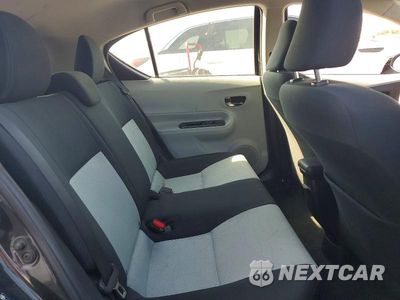 Zdjęcie 10 z 12 samochodu: 2013 TOYOTA PRIUS C TWO VIN:JTDKDTB39D1047145 - miniatura