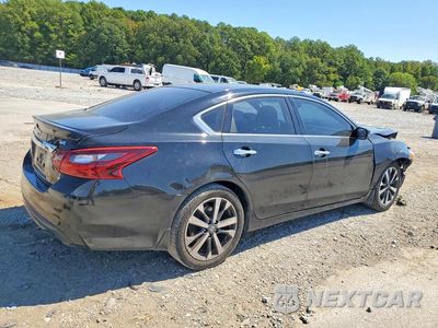 Trzecie zdjęcie samochodu z tyłu: 2017 NISSAN ALTIMA 2.5 SR VIN:1N4AL3AP8HC125434 - miniatura