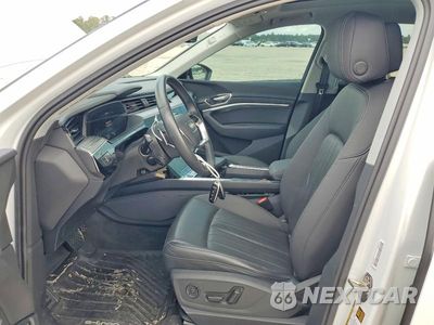 Zdjęcie 7 z 13 samochodu: 2023 AUDI E-TRON PREMIUM PLUS VIN:WA1LAAGE1PB009347 - miniatura