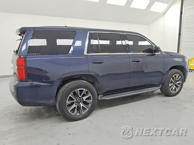 Trzecie zdjęcie samochodu z tyłu: 2017 CHEVROLET TAHOE POLICE VIN:1GNLCDEC1HR330713 - miniatura