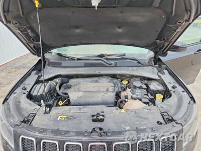 Zdjęcie 12 z 13 samochodu: 2018 JEEP COMPASS LATITUDE VIN:3C4NJDBB7JT252924 - miniatura