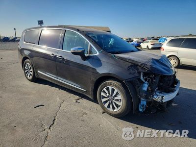 Czwarte zdjęcie samochodu z boku: 2023 CHRYSLER PACIFICA HYBRID LIMITED VIN:2C4RC1S70PR614352 - miniatura