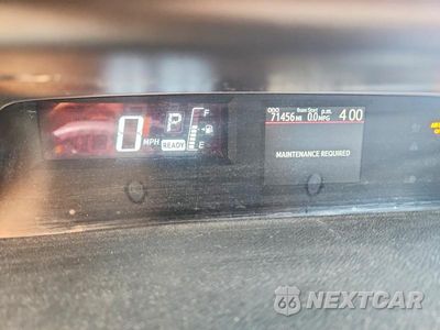 Zdjęcie 9 z 13 samochodu: 2015 TOYOTA PRIUS C TWO VIN:JTDKDTB36F1096192 - miniatura