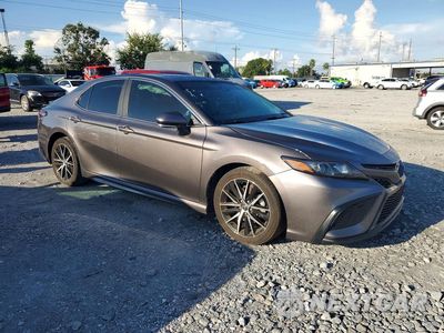 Czwarte zdjęcie samochodu z boku: 2024 TOYOTA CAMRY SE VIN:4T1S11AK5RU901880 - miniatura