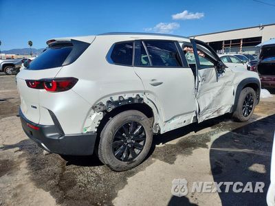 Trzecie zdjęcie samochodu z tyłu: 2025 MAZDA CX-50 PREFERRED VIN:7MMVABBM3SN344135 - miniatura