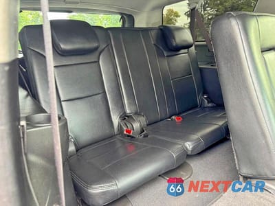 Zdjęcie 7 z 12 samochodu: 2019 CHEVROLET SUBURBAN K1500 LS VIN:1GNSKGKC1KR287227 - miniatura